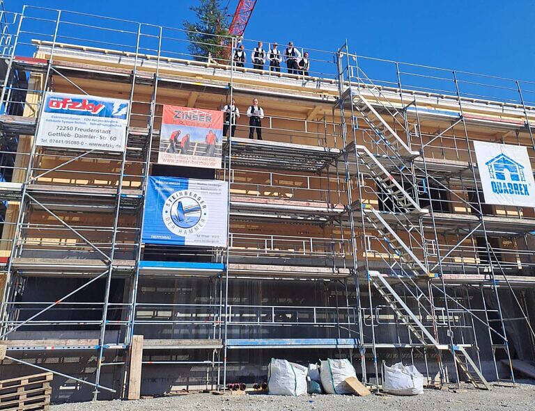 Richtfest für das neue Feuerwehrhaus in Alpirsbach