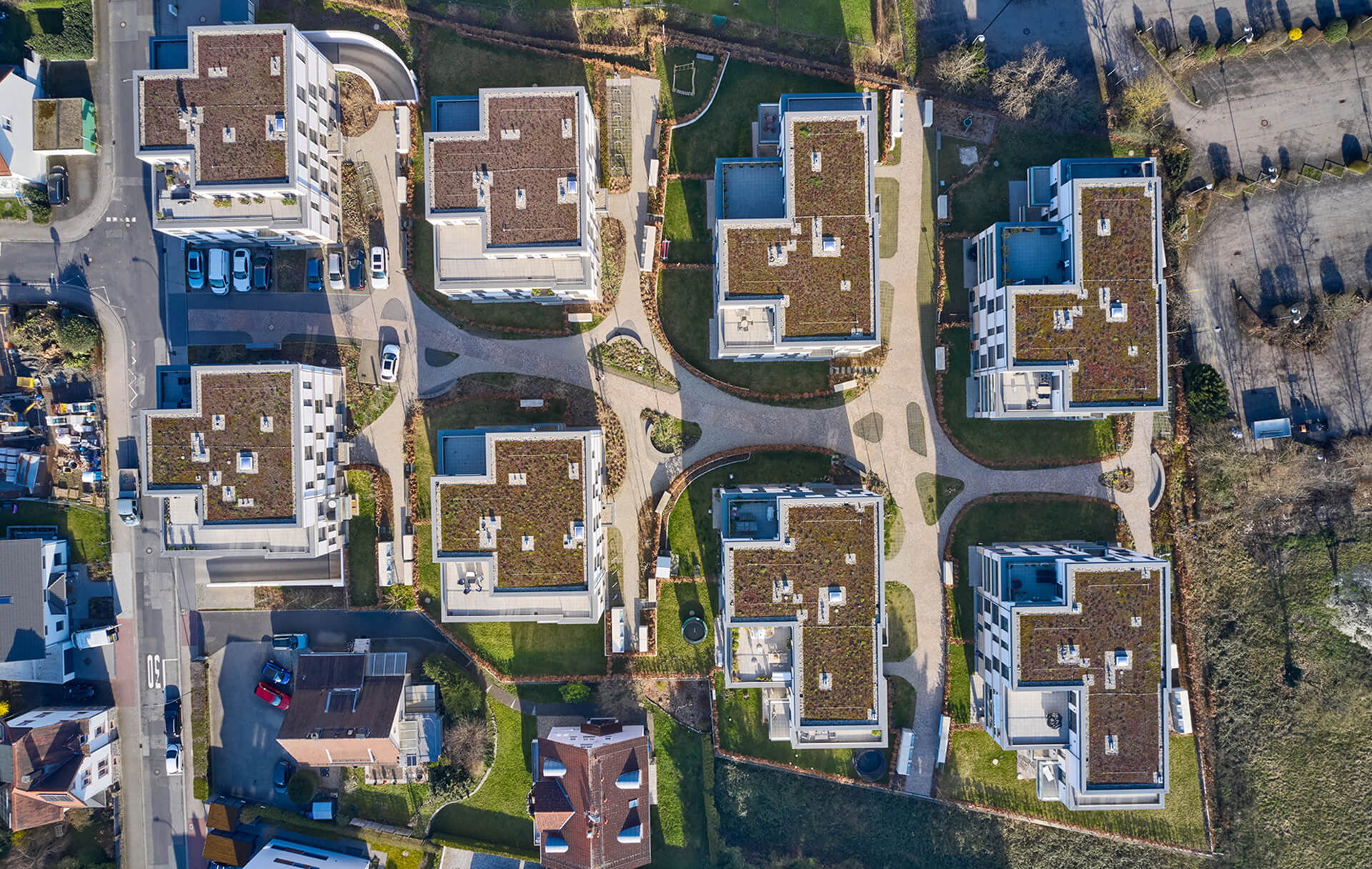 Luftaufnahme der Eigentumswohnungen und Stadthäuser in Oberursel
