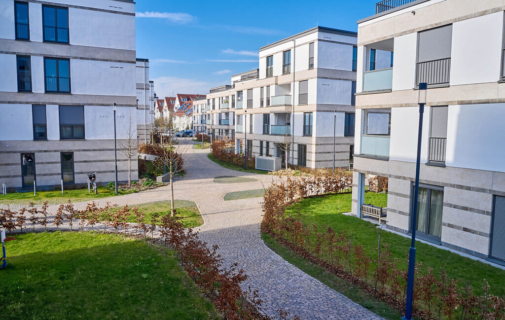 Außenansicht der Eigentumswohnungen und Stadthäuser in Oberursel